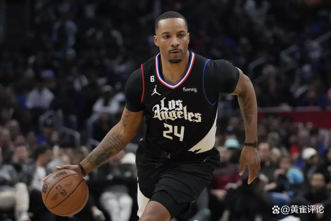 人既感到骄 人既感到骄