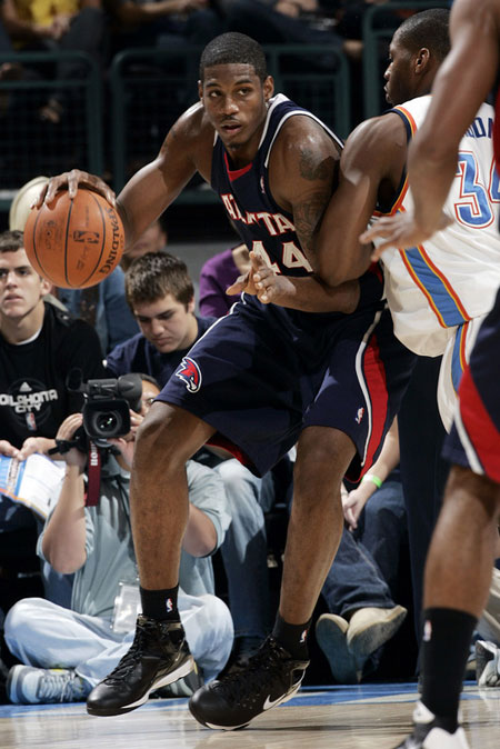 巴尔特拉观战世俱杯：虽巴萨未参赛 但能见前队友在场